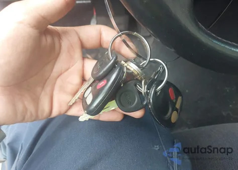 2002 GMC Sierra 1500 Sle из США, поврежденный, VIN 2GTEK19T321279650